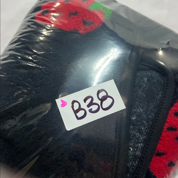 Seventh and sunsets Sherpa strawberry vest size XL - Picture 9 of 9